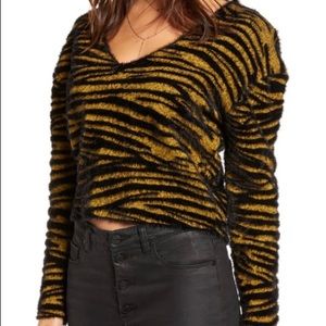 NWOT XS Leith tiger stripe v neck sweater